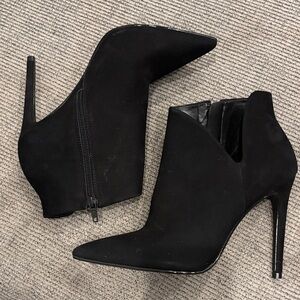 Elegant Steve Madden Black Stiletto Ankle Boots Brand New no box